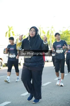 Runner Photo 1612572