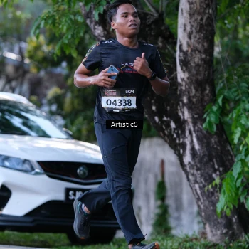 Runner Photo 1612747