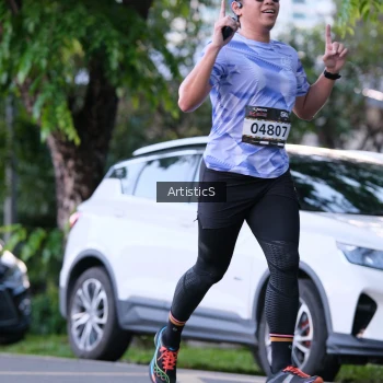 Runner Photo 1612814