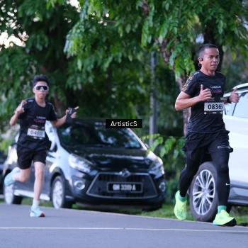 Runner Photo 1612817