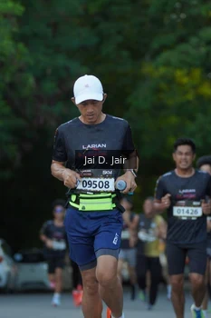 Runner Photo 1612843