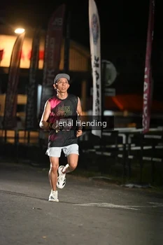 Runner Photo 1613034