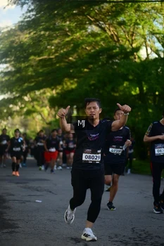 Runner Photo 1613061
