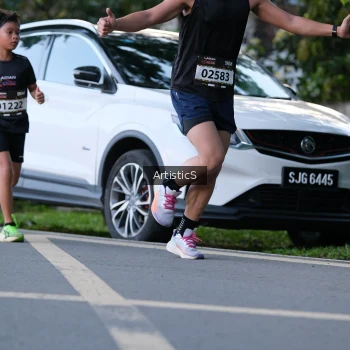 Runner Photo 1613078