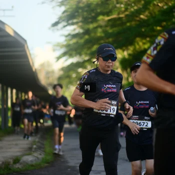 Runner Photo 1613118
