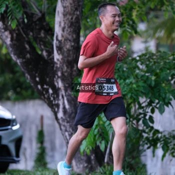 Runner Photo 1613151