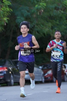 Runner Photo 1613153
