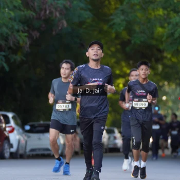 Runner Photo 1613199
