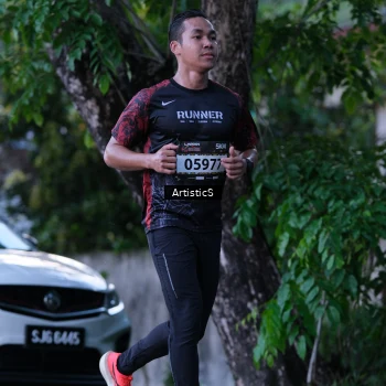 Runner Photo 1613204