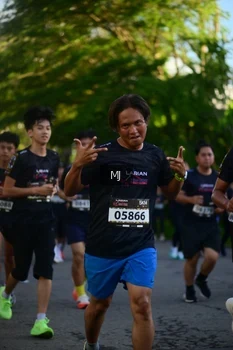 Runner Photo 1613311