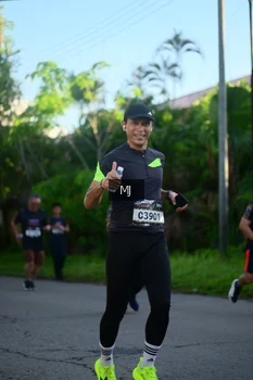 Runner Photo 1613346
