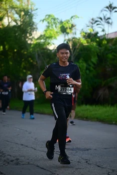 Runner Photo 1613348