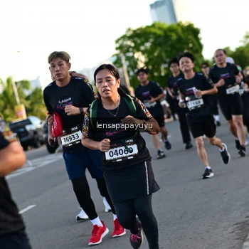Runner Photo 1613349