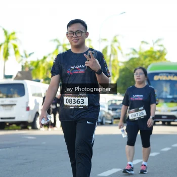 Runner Photo 1613365