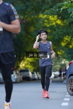 Runner Photo 1613409