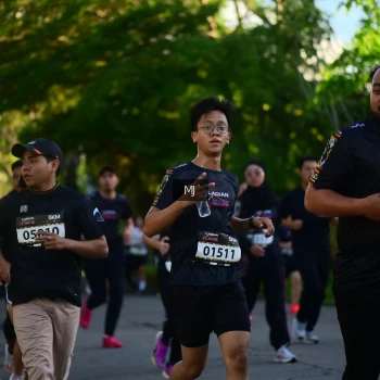 Runner Photo 1613460