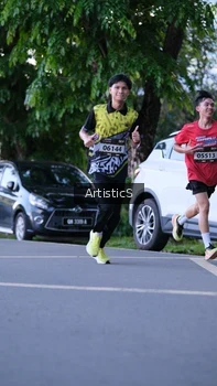 Runner Photo 1613511