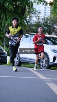 Runner Photo 1613535