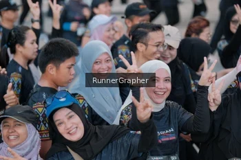 Runner Photo 1613573