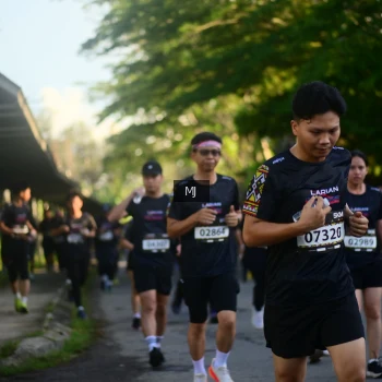 Runner Photo 1613622
