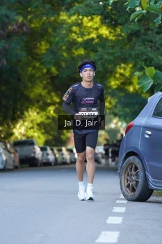 Runner Photo 1613674