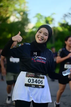 Runner Photo 1613676