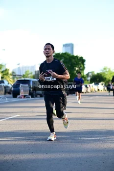 Runner Photo 1613709