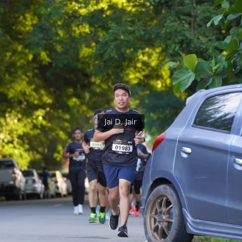 Runner Photo 1613714