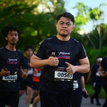 Runner Photo 1613725
