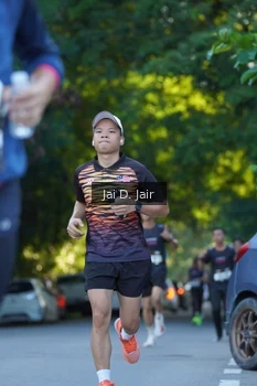 Runner Photo 1613811