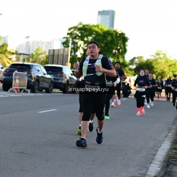 Runner Photo 1613862
