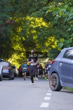 Runner Photo 1613940