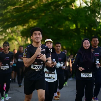 Runner Photo 1613978