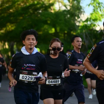 Runner Photo 1614139