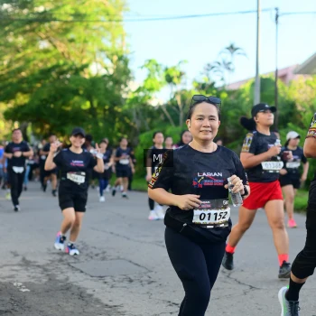 Runner Photo 1614160