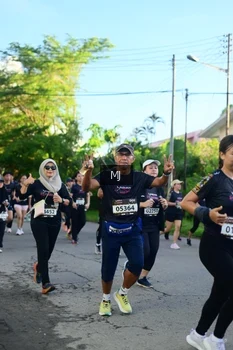 Runner Photo 1614222