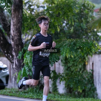 Runner Photo 1614265