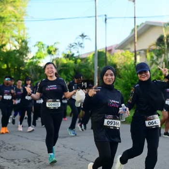 Runner Photo 1614390