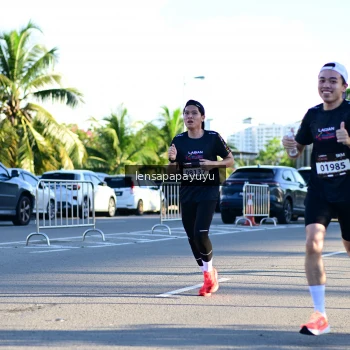 Runner Photo 1614391