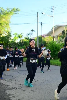 Runner Photo 1614396