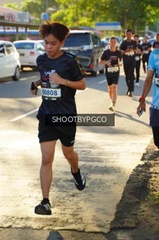 Runner Photo 1614541