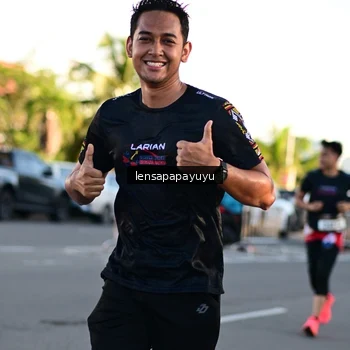 Runner Photo 1614794