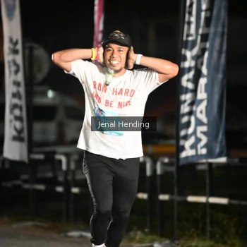 Runner Photo 1614824