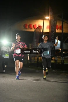 Runner Photo 1614928