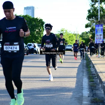 Runner Photo 1614994