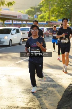 Runner Photo 1615025