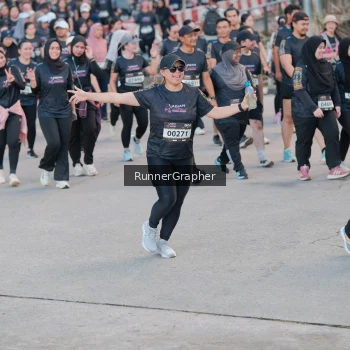 Runner Photo 1615055