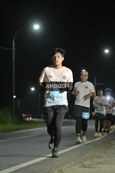 Runner Photo 1615113