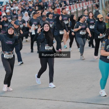 Runner Photo 1615116