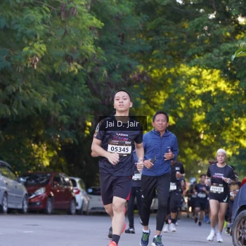Runner Photo 1615120